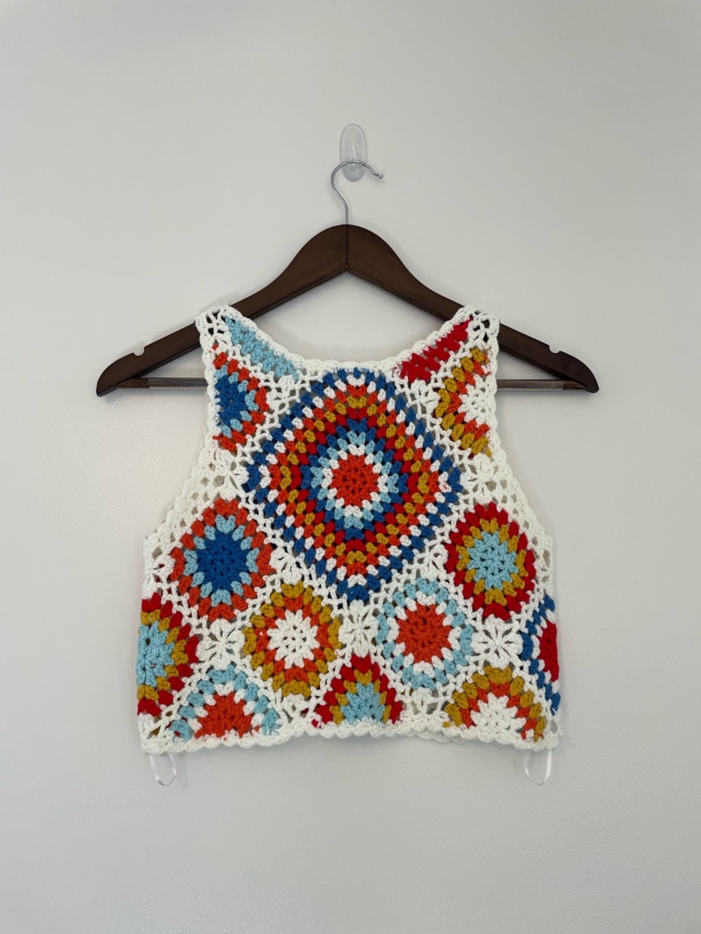 Altar’d State Cropped Crochet Festival Fringe Sleeveless Top Size XS - Picture 3 of 4